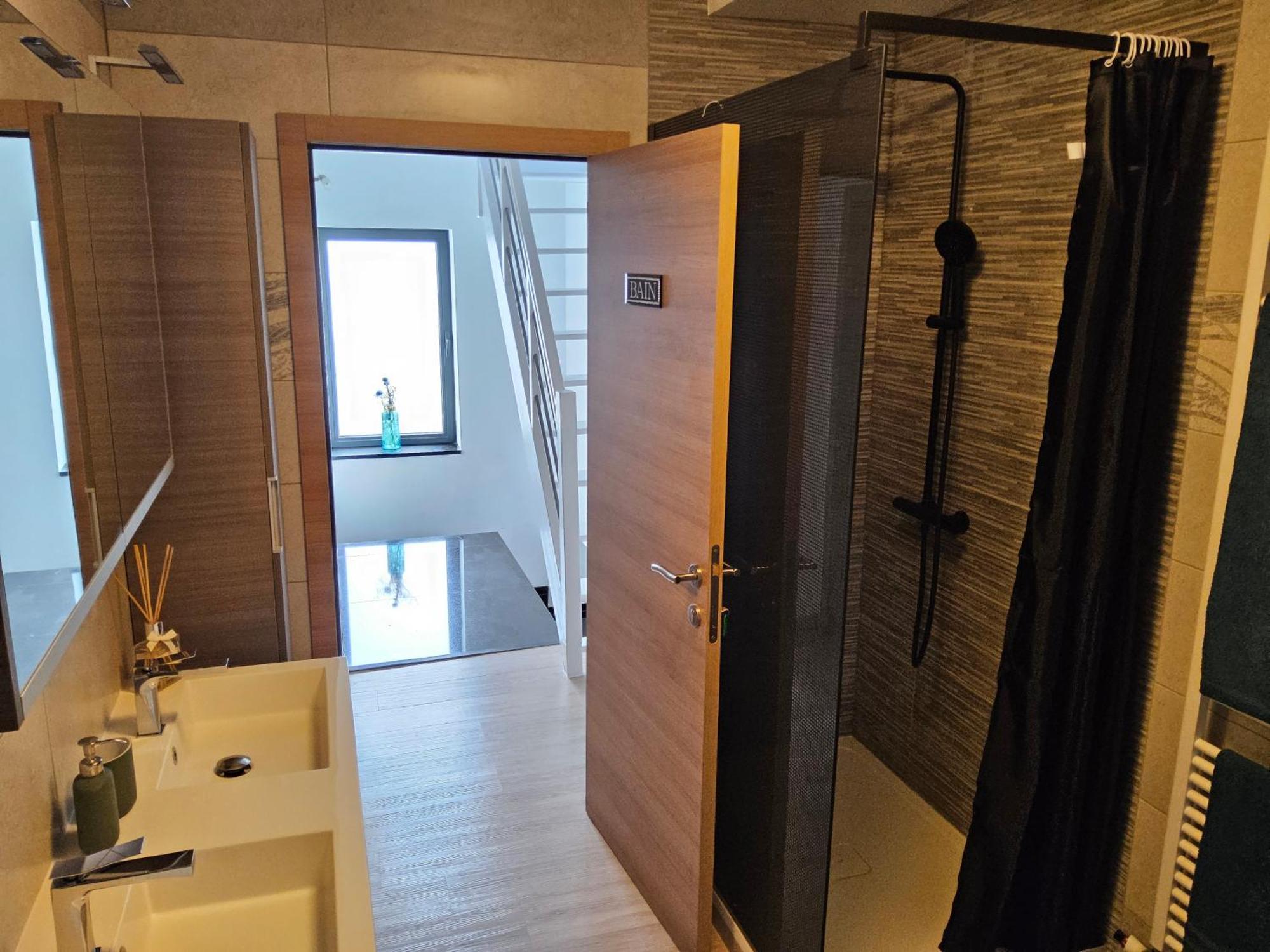 Chambre Deluxe Au 2Eme Etage, Chambre Double Au 4Eme Etage Not A Hotel Bruksela Zewnętrze zdjęcie